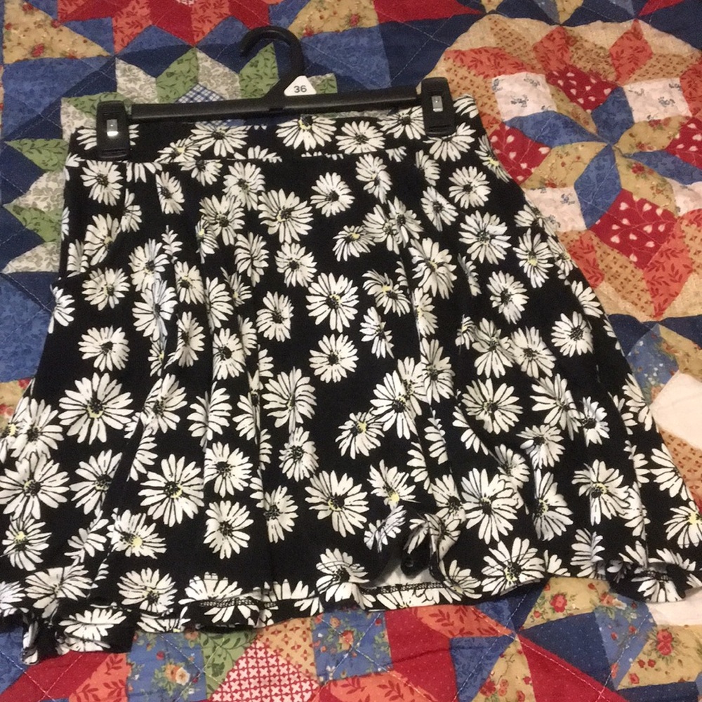 Floral print Skater skirt with pockets!!!